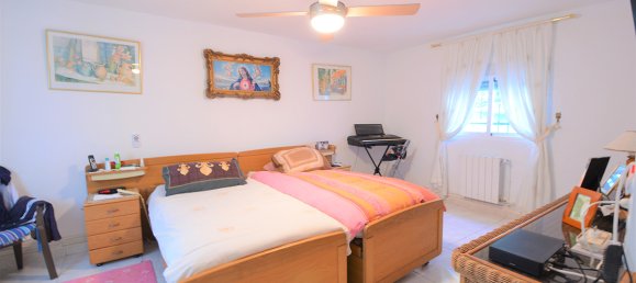 4 bedrooms Villa in Villamartin, Spain No. 538 10