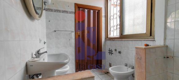 Apartamento de 3 dormitorios en Latina, Italy No. 285378 21