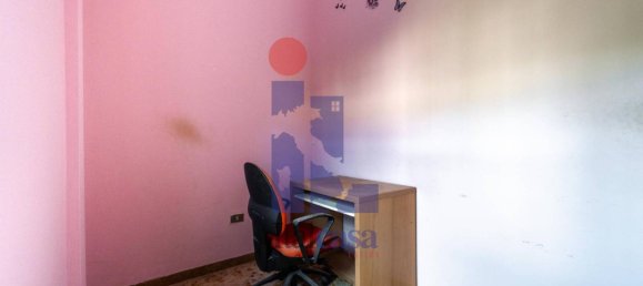 Apartamento de 3 dormitorios en Latina, Italy No. 285378 12