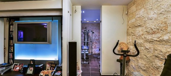 800m² Villa in Pylaia, Greece No. 6913 13