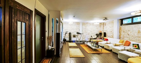 800m² Villa in Pylaia, Greece No. 6913 12