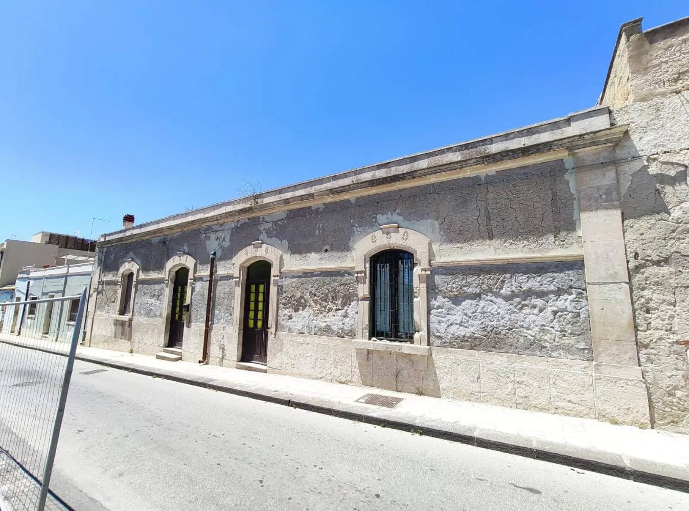 Casa de 4 divisões em Syracuse, Italy N.º 370550