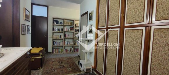 3 bedrooms Apartment in Novara, Italy No. 303600 15