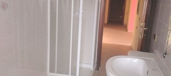 5غرفة شقة في Guidonia Montecelio, Italy رقم 209161 46