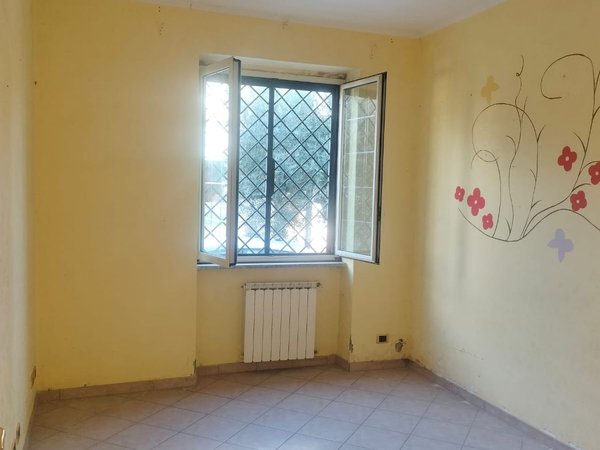 5غرفة شقة في Guidonia Montecelio, Italy رقم 209161