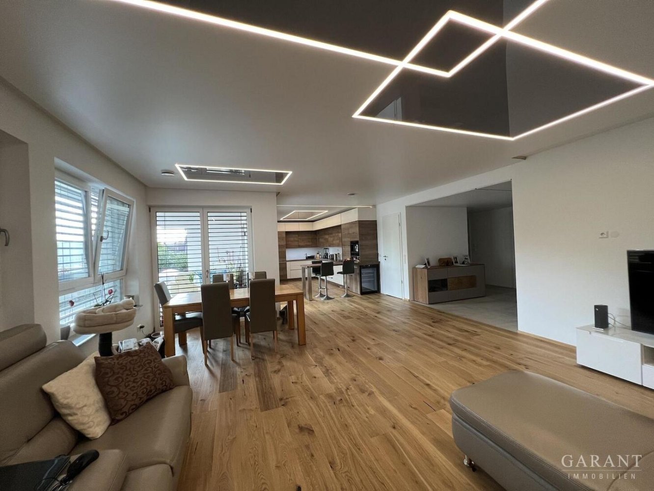 5 rooms Apartment in Heilbronn, Germany No. 915