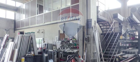 1390m² Warehouse in Robbio, Italy No. 295040 20