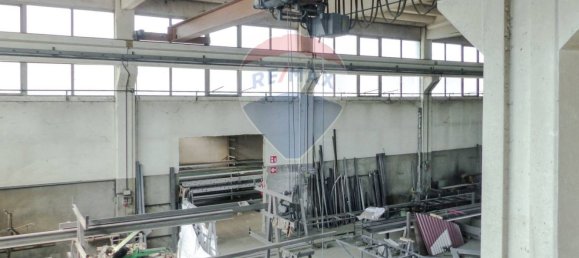 1390m² Warehouse in Robbio, Italy No. 295040 17