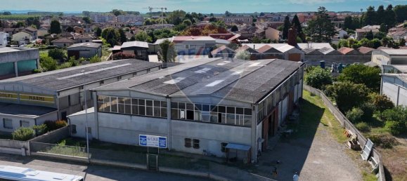 1390m² Warehouse in Robbio, Italy No. 295040 6