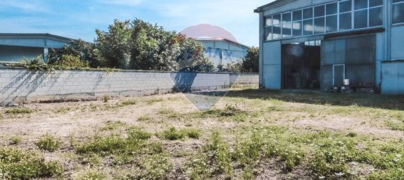 1390m² Warehouse in Robbio, Italy No. 295040 3