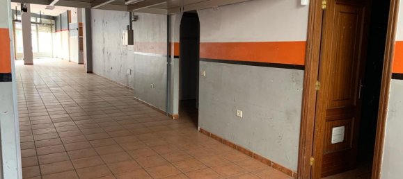 Propriété commerciale à San Cristobal de La Laguna, Spain 331m² No. 157786 6