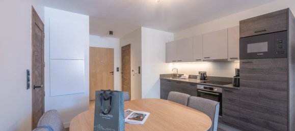 1 bedroom Apartment in Huez, France No. 582 2