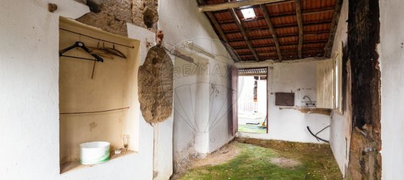 2 bedrooms House in Lourical, Portugal No. 28546 33