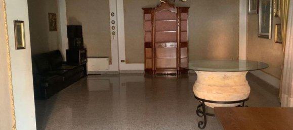 7 غرف نوم شقة في Reggio Calabria, Italy رقم 376407 7