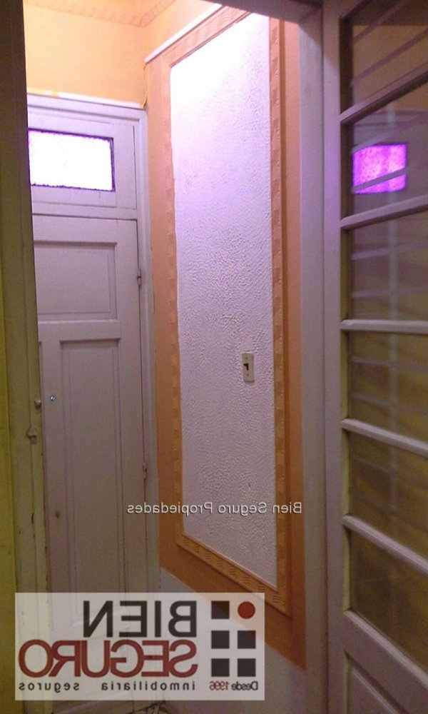  Building in Montevideo, Uruguay No. 16366