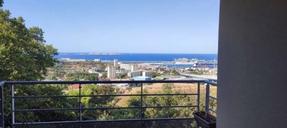 1 bedroom Apartment in Marseille, France No. 329208 2