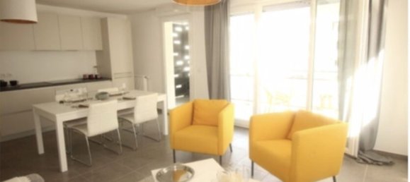 2 Schlafzimmer Wohnung in Saint-Egreve, France, Nr. 199586 2