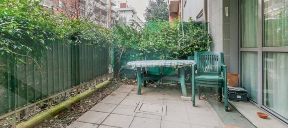 3 rooms Apartment in Milan, Italy No. 241182 14