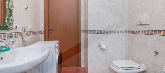 3 rooms Apartment in Milan, Italy No. 241182 24