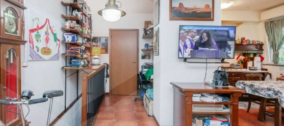 3 rooms Apartment in Milan, Italy No. 241182 32