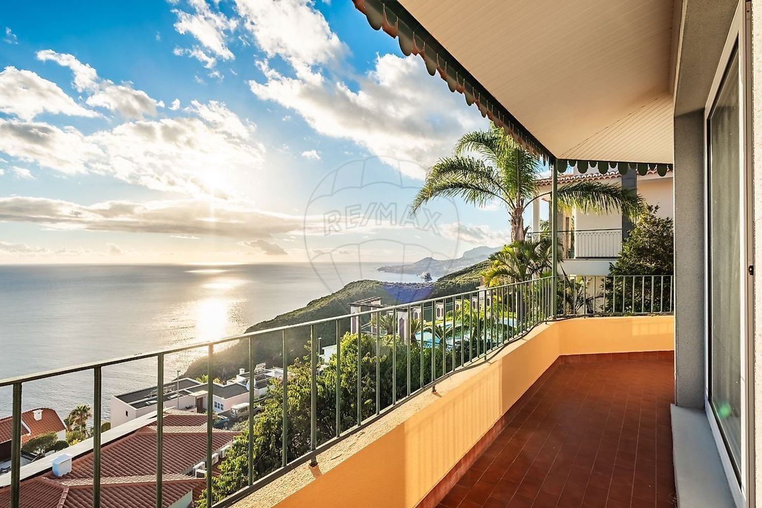 3 غرف نوم منزل في Canico, Portugal رقم 22104