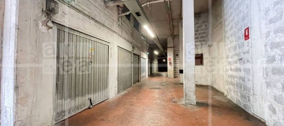 11m² Garage in Rome, Italy No. 349114 2