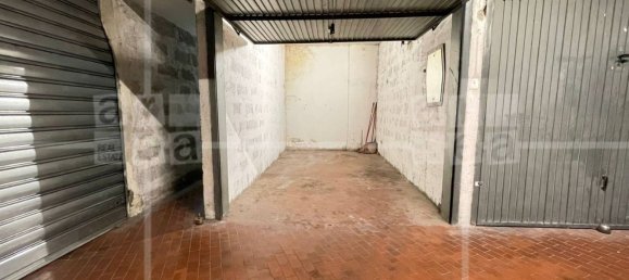 11m² Garage in Rome, Italy No. 349114 5