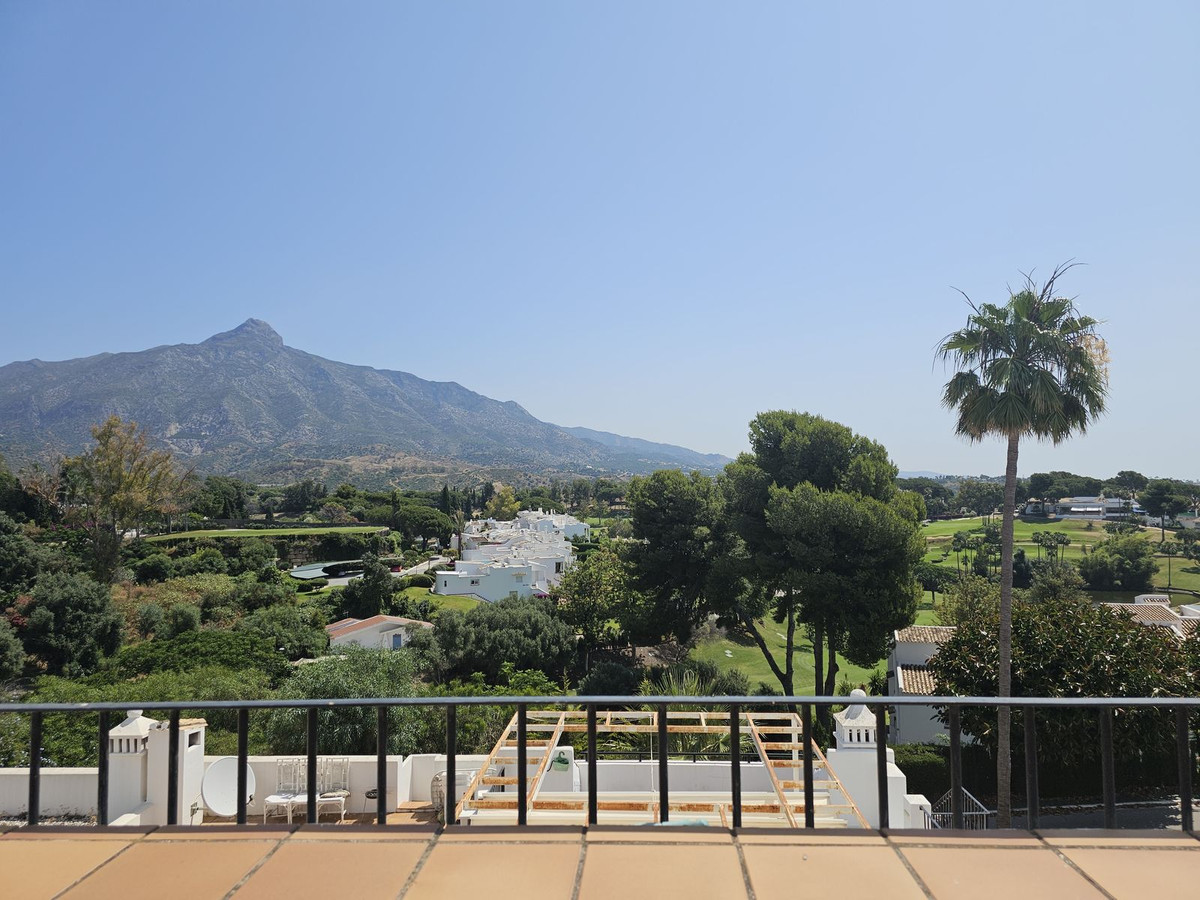 3 bedrooms Townhouse in Marbella, Spain No. 253060