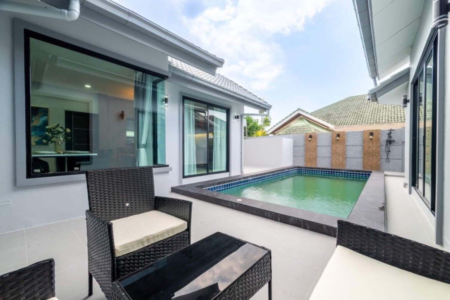 3 bedrooms House in Pattaya, Thailand No. 26242