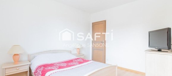 5 bedrooms House in Morangis, France No. 164144 12