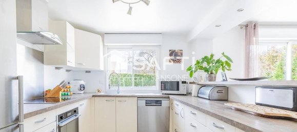 5 bedrooms House in Morangis, France No. 164144 5