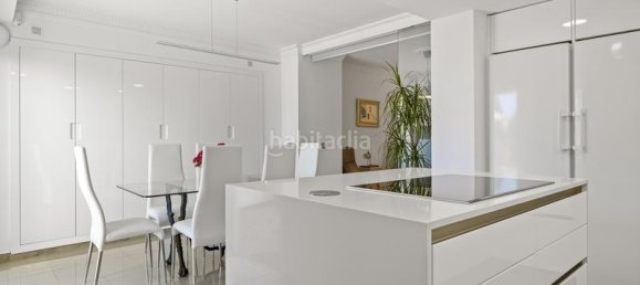 4 bedrooms Villa in Marbella, Spain No. 118672 13