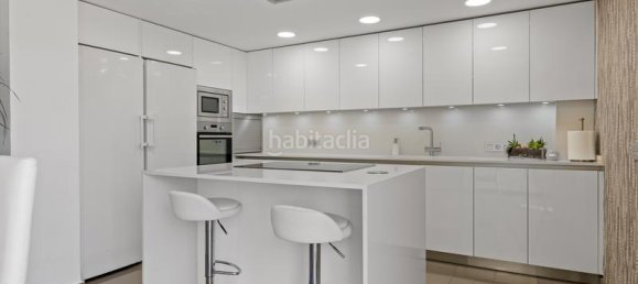 4 bedrooms Villa in Marbella, Spain No. 118672 14