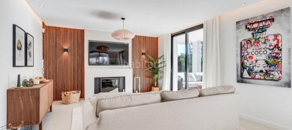 4 bedrooms Villa in Marbella, Spain No. 44495 12