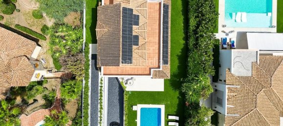 4 bedrooms Villa in Marbella, Spain No. 44495 30