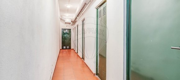 2 bedrooms Apartment in Lisbon, Portugal No. 124149 39