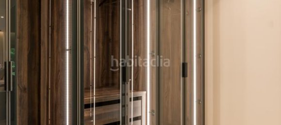 Apartamento de 3 dormitorios en Estepona, Spain No. 132080 3