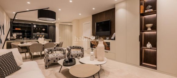 Apartamento de 3 dormitorios en Estepona, Spain No. 132080 22