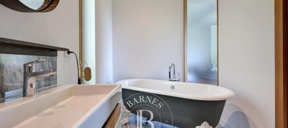 6 bedrooms House in Aix-en-Provence, France No. 353212 15