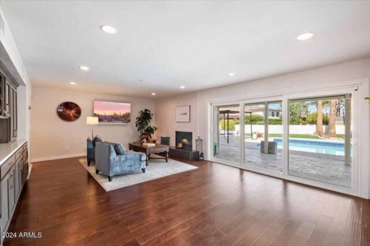 4 bedrooms House in Tempe, USA No. 385327