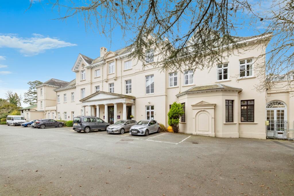 2 bedrooms Apartment in Bushey, United Kingdom No. 6235