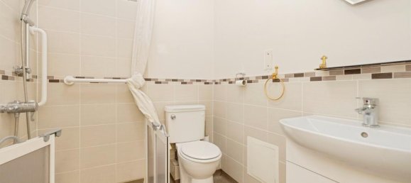 2 bedrooms Apartment in Bushey, United Kingdom No. 6235 7