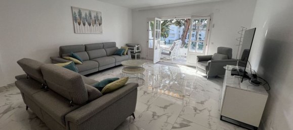 2 bedrooms Apartment in Estepona, Spain No. 124907 3