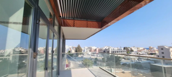 2 bedrooms Apartment in Limassol, Cyprus No. 17781 12