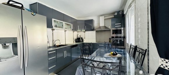 4 bedrooms House in Saint-Maximin, France No. 159172 11