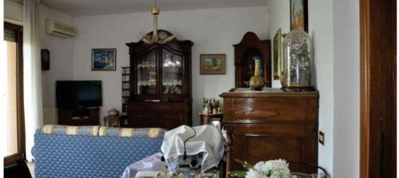 4 rooms Apartment in Rome, Italy No. 190659 7