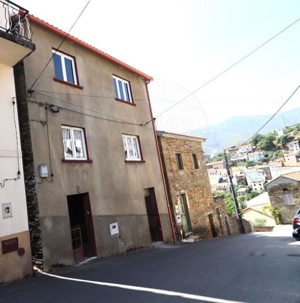 3 Schlafzimmer Haus in Sobral de Sao Miguel, Portugal, Nr. 169580