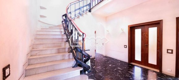 3 bedrooms Villa in Reggio Emilia, Italy No. 177834 4