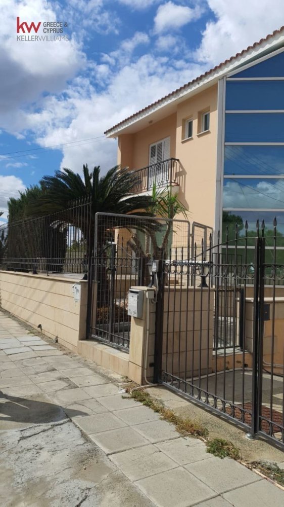 5 bedrooms Townhouse for sale in Latsia, Nicosia, Cyprus № 25912