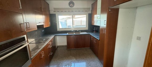 5 bedrooms Townhouse for sale in Latsia, Nicosia, Cyprus № 25912 11